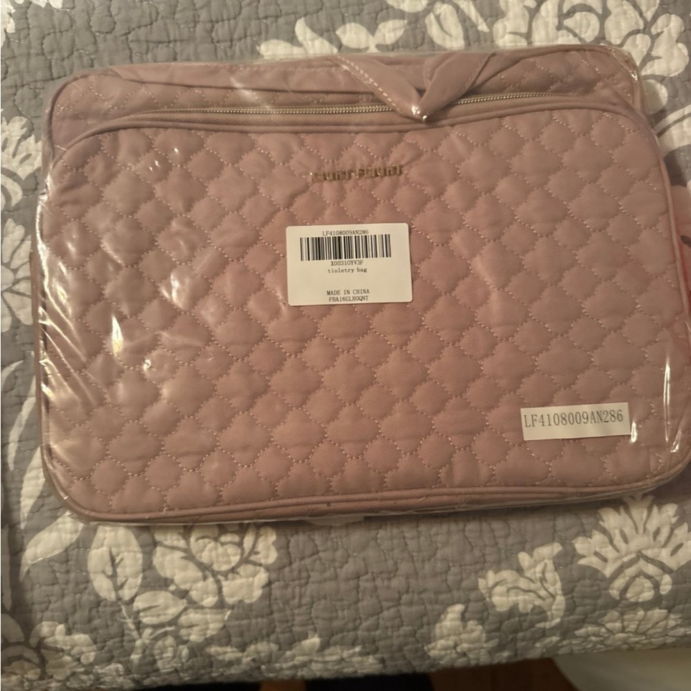 Quilted Pink travel toiletry bag